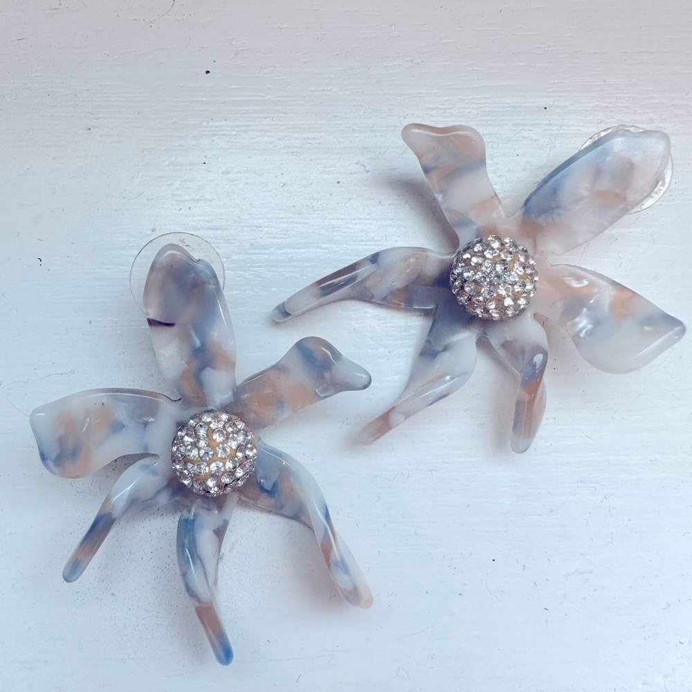 LELE SADOUGHI Womens Wallflower Button Earrings with Crystal Detail